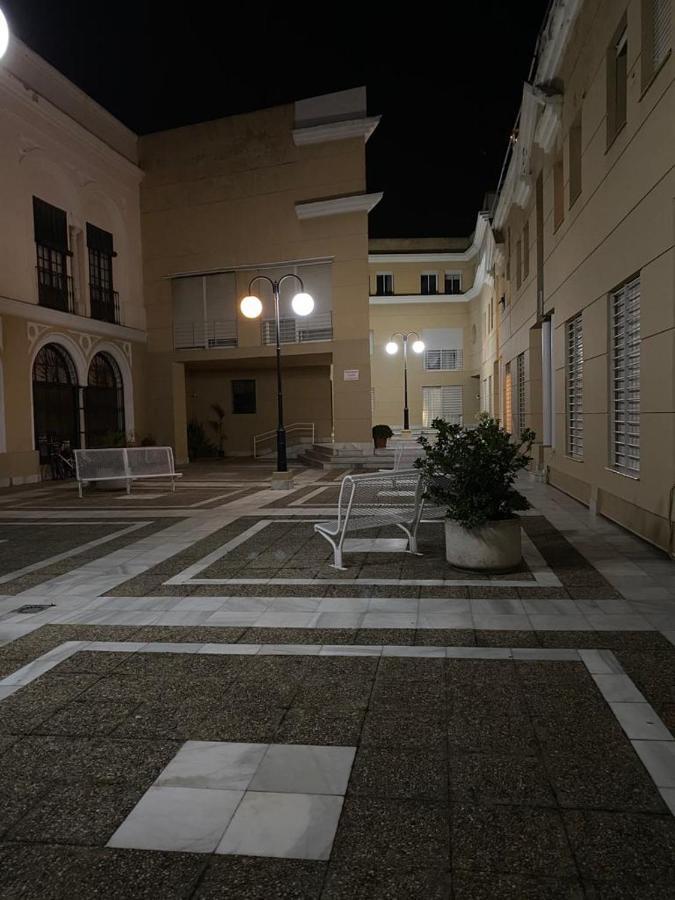 Centrico “los Pajaritos” Con Garaje. Apartment *